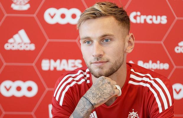 Denis Drăguș încă e așteptat la Rapid » Antrenorul lui Standard Liege n-ar vrea să-l păstreze în noul sezon