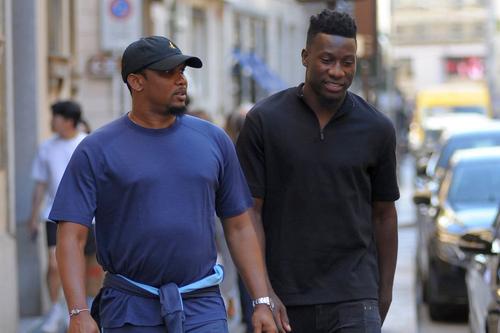 Relația dintre Samuel Eto'o (stânga) și Andre Onana (dreapta) s-a deteriorat iremediabil la CM 2022 din Qatar // Foto: Imago