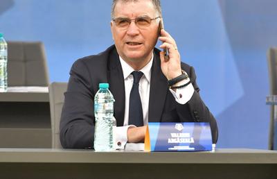 Detalii din interior de la negocieri » CSA Steaua a pus 4 clauze în contractul cu FCSB