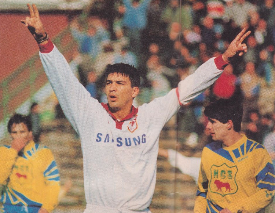 Chiriță celebrează un gol marcat în Giulești Coleg cu Hagi la Mondialul din 94, doi ani de coșmar în închisoare: „Eram în duș, am auzit un urlet. M-am uitat în stânga, era o baltă de sânge. Am fugit dezbrăcat”