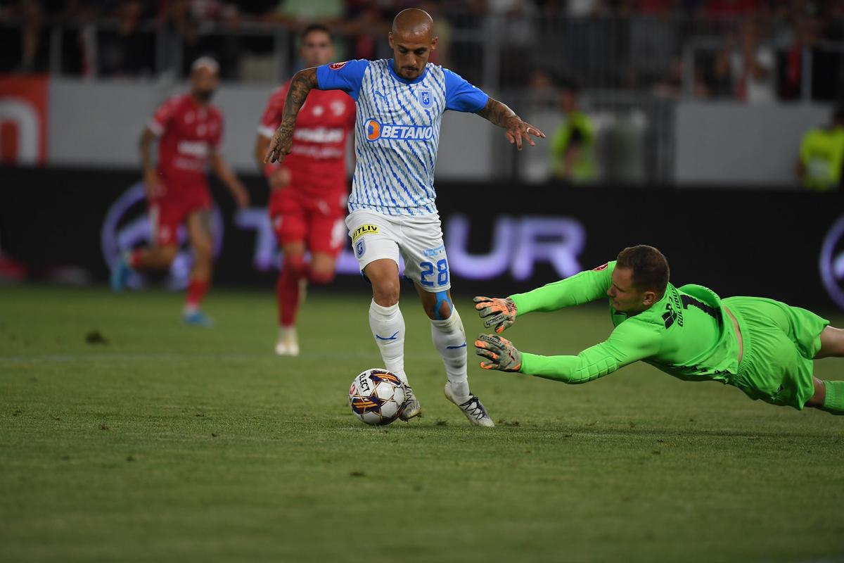 Fotbalistul-ultras » A jucat la Dinamo sezonul trecut, acum a încurajat echipa din Peluza Sud, la meciul cu Craiova