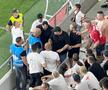 Fotbalistul-ultras » A jucat la Dinamo sezonul trecut, acum a încurajat echipa din Peluza Sud, la meciul cu Craiova