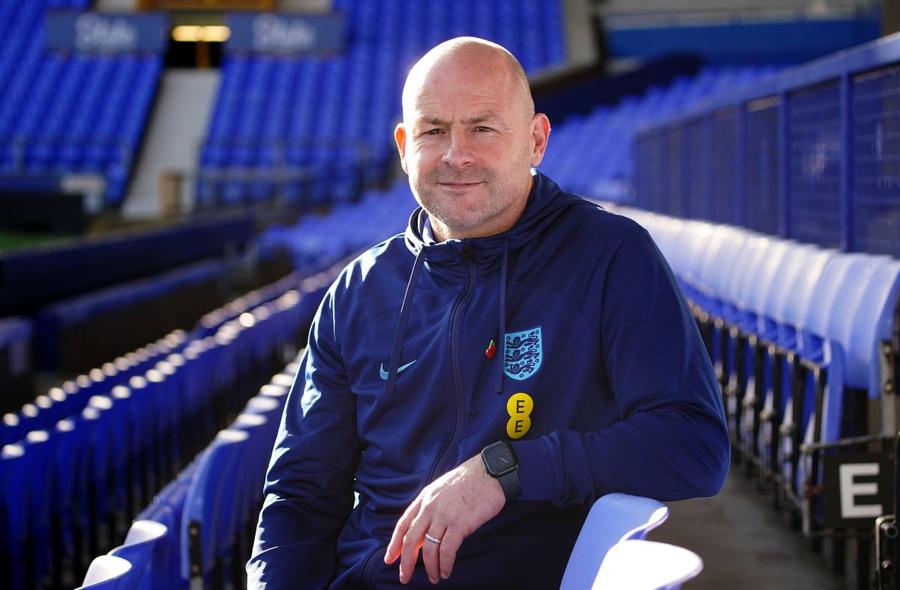 Lee Carsely are 23 de succese în 29 de meciuri ca selecționer al Angliei U21 / Foto: Imago Planul planurilor: Pep Guardiola ar urma să preia naționala Angliei! Există un singur hop