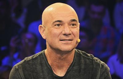 Andre Agassi, Kim Clijsters și vedete NBA toarnă bani într-un nou sport: „Elevat, cool, relevant”