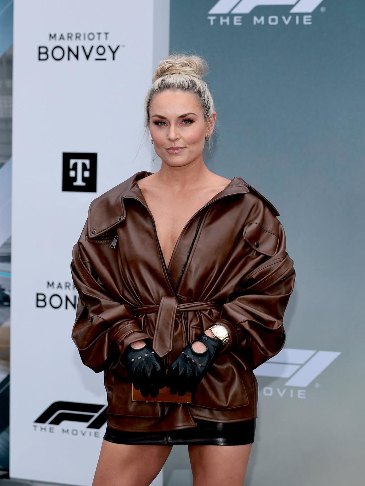 Moment stânjenitor pe covorul roșu » O pală de vânt i-a jucat feste campioanei Lindsey Vonn: secvența virală pe Internet