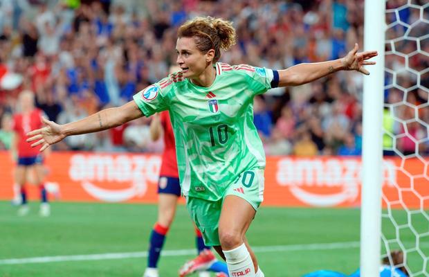 Cine e Cristiana, eroina de la Europeanul feminin de fotbal » La 35 de ani a strălucit și a calificat echipa în semifinale