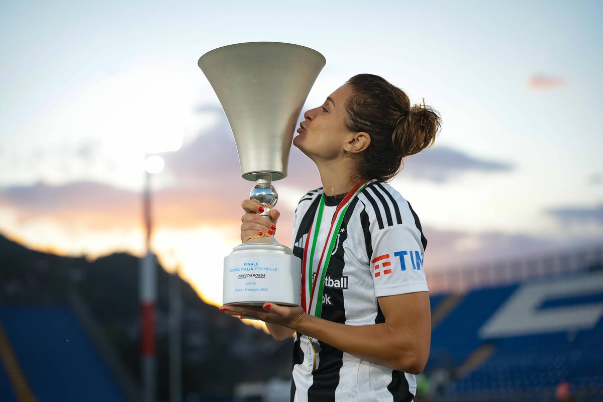 Cine e Cristiana, eroina de la Europeanul feminin de fotbal » La 35 de ani a strălucit și a calificat echipa în semifinale