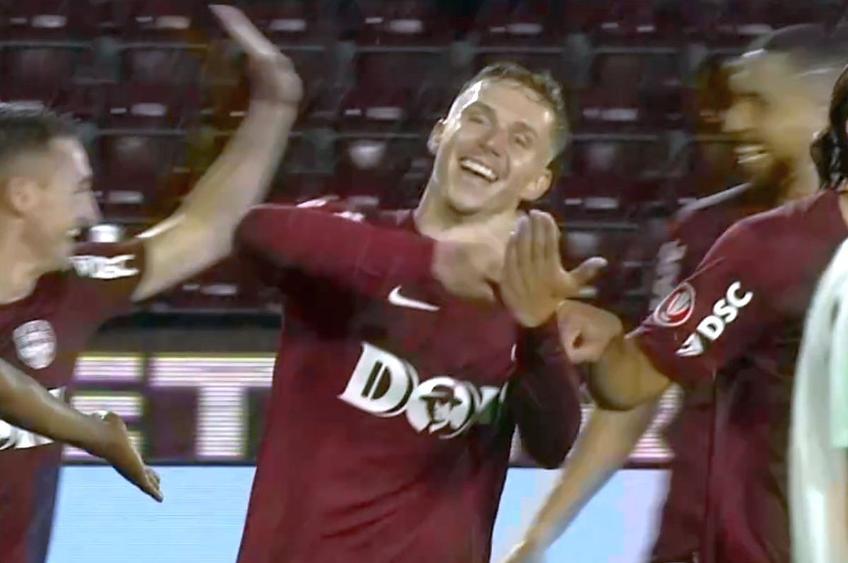 Gestul lui Louis Munteanu după golul cu Paksi