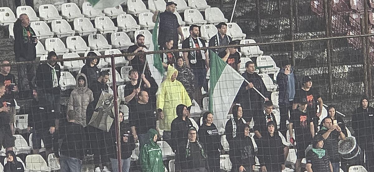 CFR Cluj - Paksi » Duel al galeriilor, pe o ploaie torențială