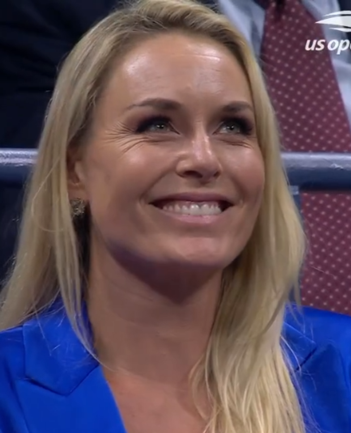 Moment stânjenitor pe covorul roșu » O pală de vânt i-a jucat feste campioanei Lindsey Vonn: secvența virală pe Internet