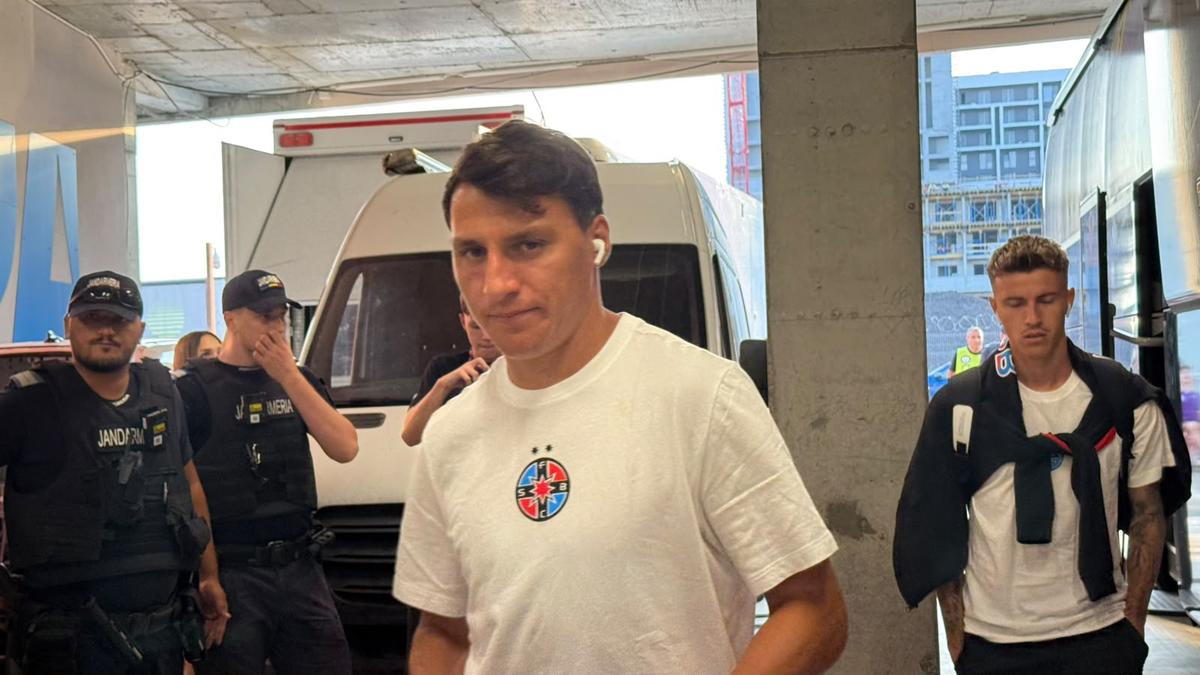 Fotbaliștii lui FCSB au mers pentru prima dată cu noul autocar