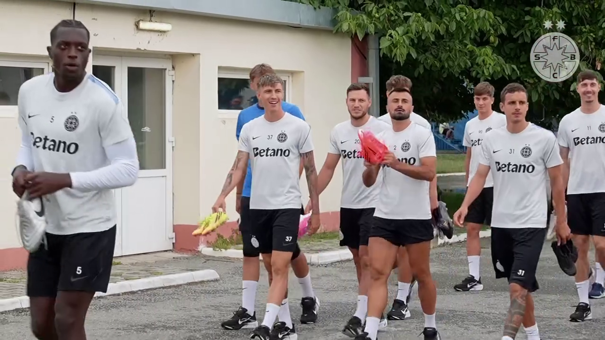 Noul autocar al celor de la FCSB