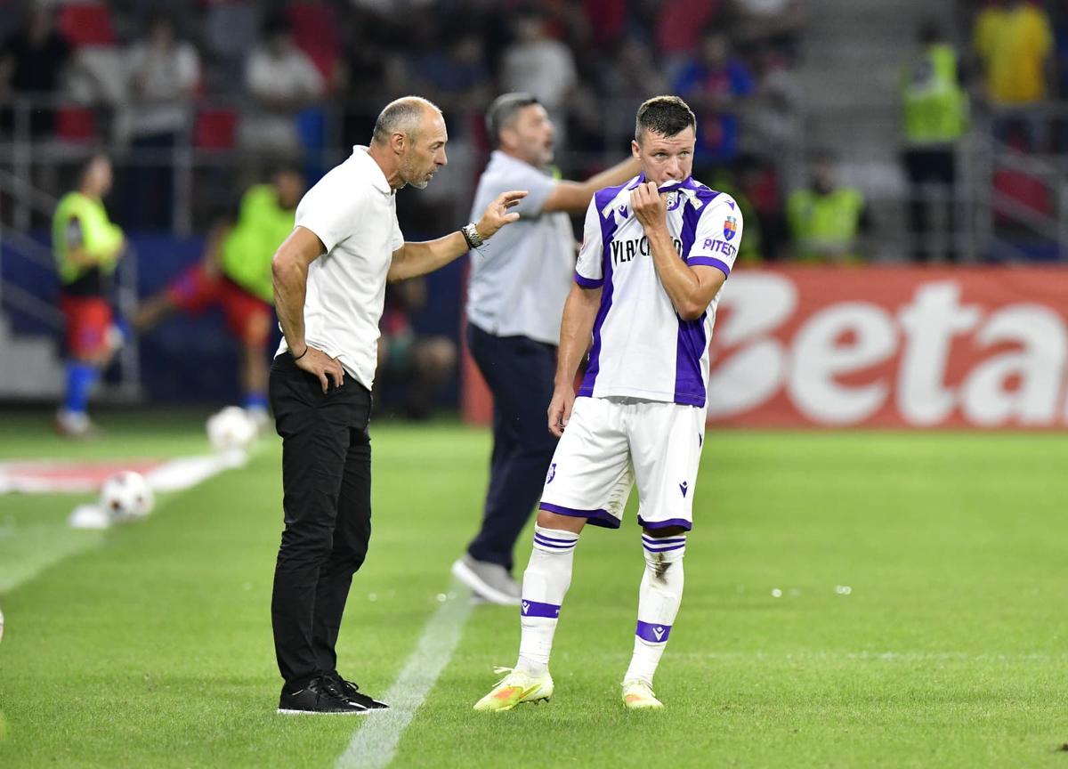 Tăiați cu „șeptarul” » Tavi Popescu a luat pe cont propriu FCSB - FC Argeș și l-a tranșat prin două faze