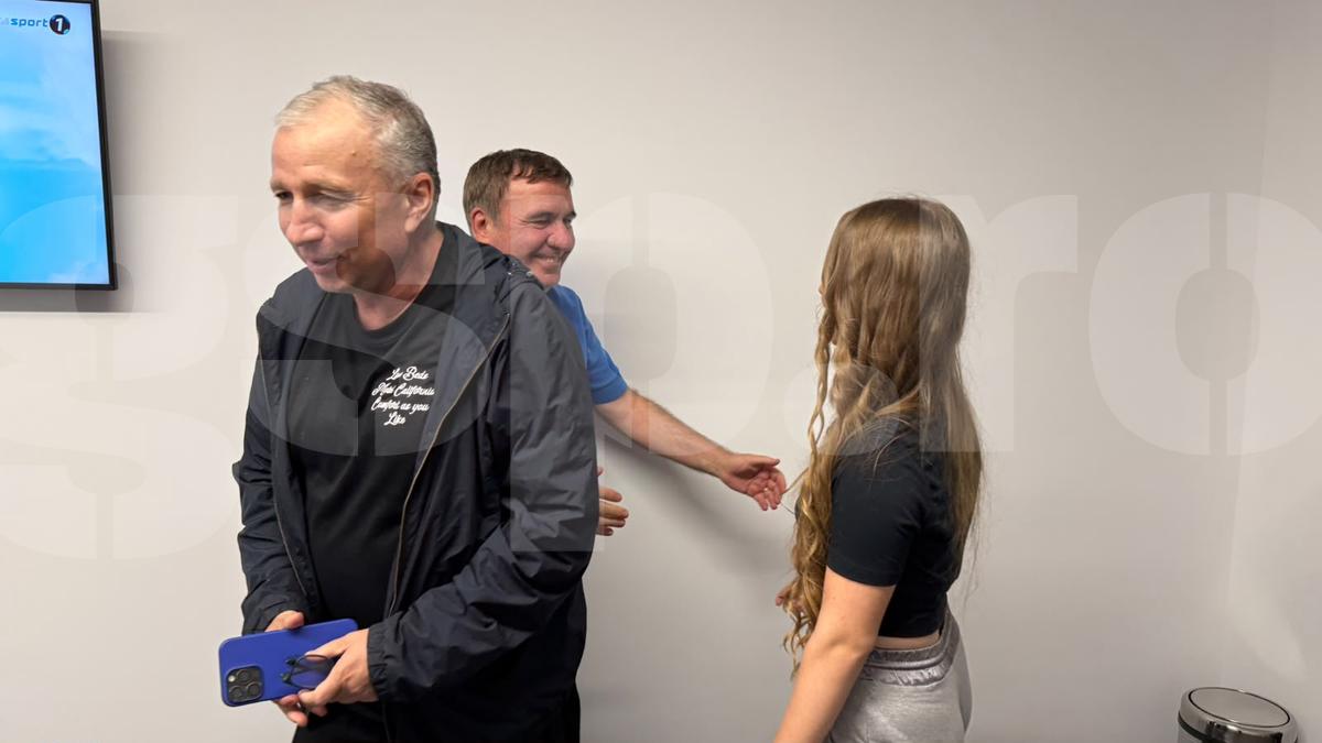 Reacția lui Gică Hagi la revederea cu Dan Petrescu » Imaginile serii, la pauză, în Ghencea