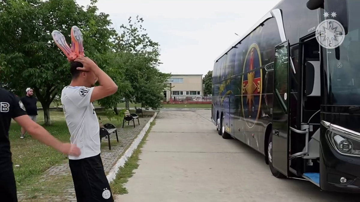 Noul autocar al celor de la FCSB