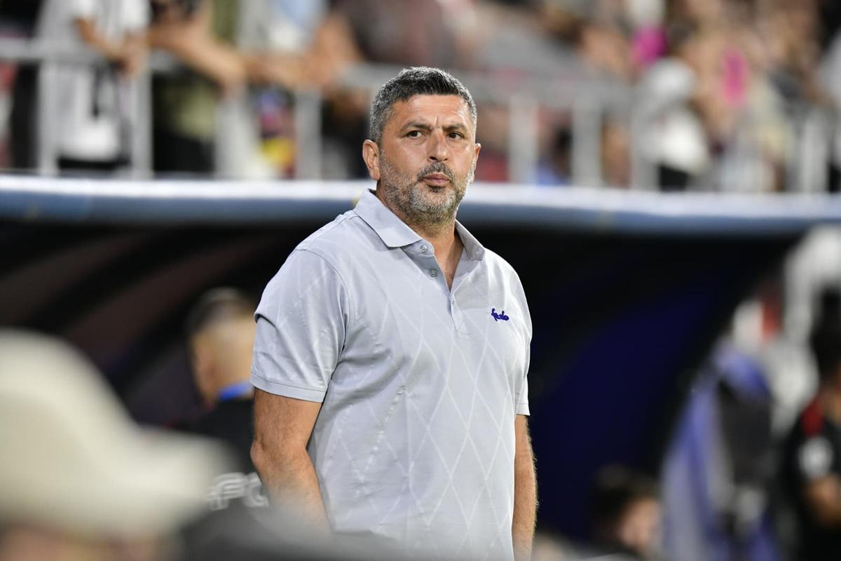 Tăiați cu „șeptarul” » Tavi Popescu a luat pe cont propriu FCSB - FC Argeș și l-a tranșat prin două faze