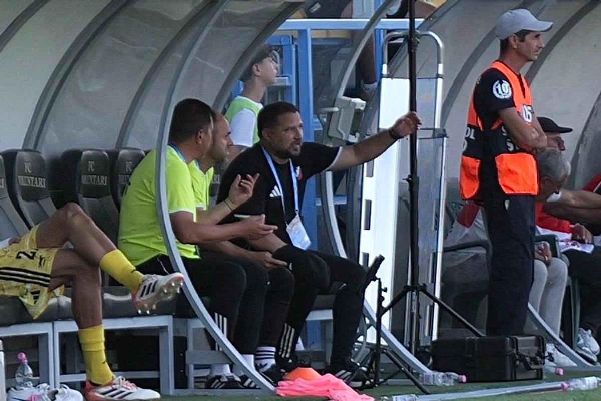 Marius Croitoru și-a jignit jucătorii în Voluntari - Botoșani