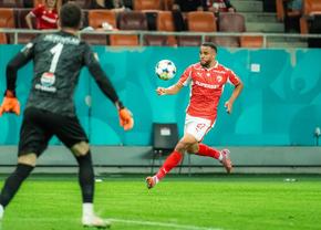 Se schimbă fundașul dreapta la Dinamo: Maxime Sivis este pe picior de plecare! Vine un spaniol, plus alte soluții de înlocuire