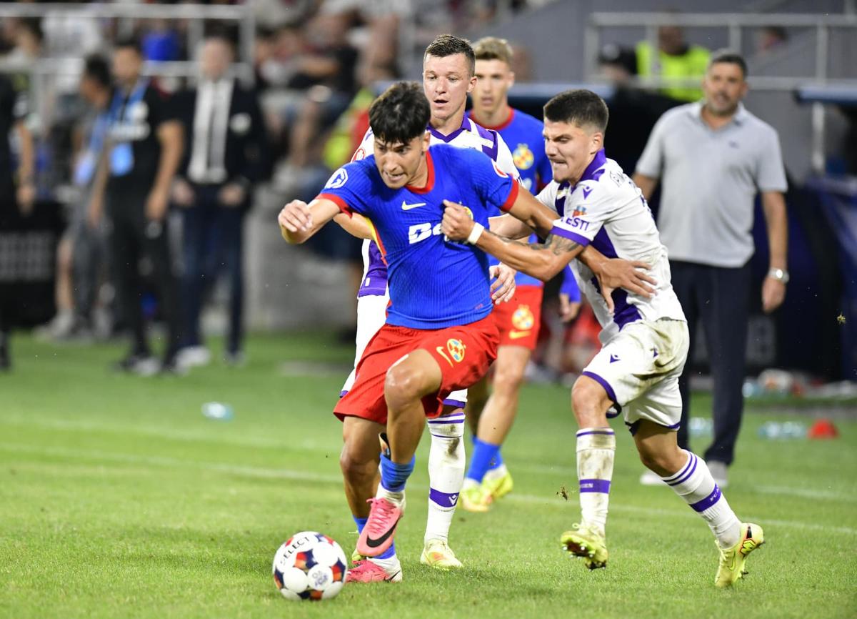 Tăiați cu „șeptarul” » Tavi Popescu a luat pe cont propriu FCSB - FC Argeș și l-a tranșat prin două faze