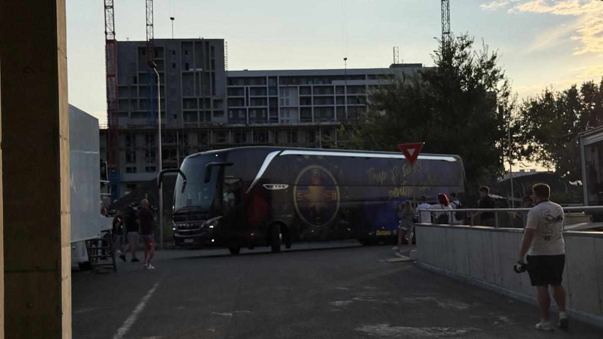 Noul autocar al celor de la FCSB