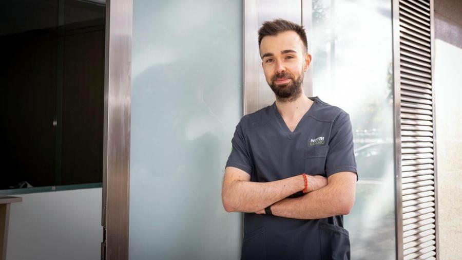 Nutriționistul Javier Fernandez Ligero // FOTO Instagram @Nutriligero Dieta care l-a ajutat să „explodeze” la Campionatul Mondial! Secretul din spatele transformării