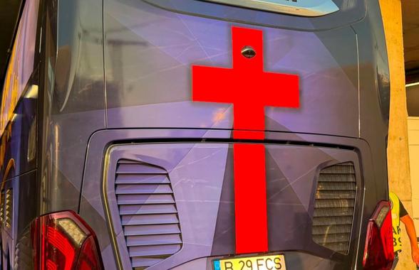 Crucea mutată pe spate! » Cum arată noul autocar al lui FCSB, după colantare: imagini din Ghencea