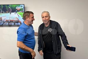 Reacția lui Gică Hagi la revederea cu Dan Petrescu » Imaginile serii în Ghencea: „Suntem urmăriți, ai grijă!”