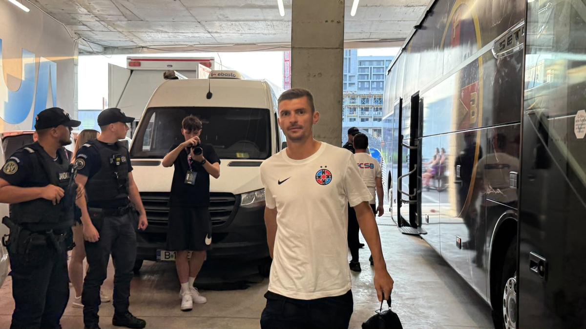 Fotbaliștii lui FCSB au mers pentru prima dată cu noul autocar