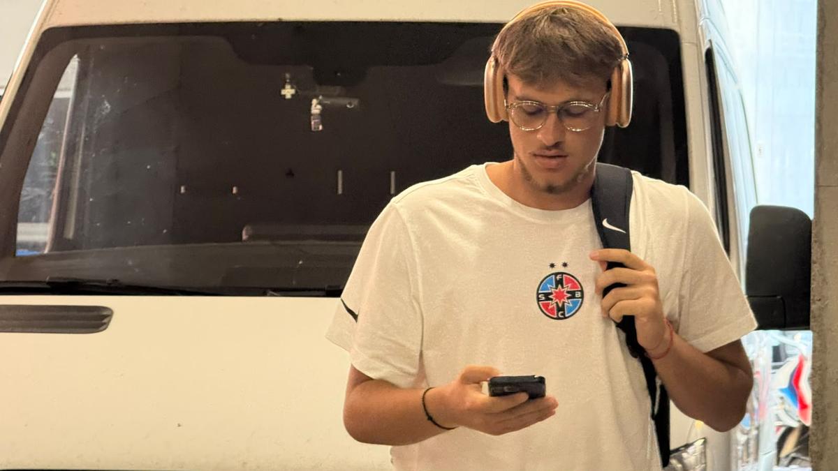 Fotbaliștii lui FCSB au mers pentru prima dată cu noul autocar