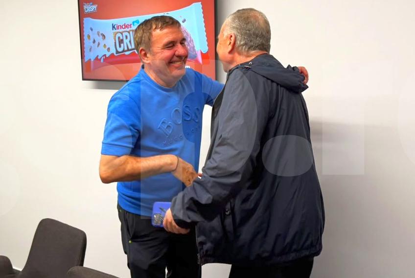 Gică Hagi l-a îmbrățișat pe Dan Petrescu / Foto: GSP.ro
