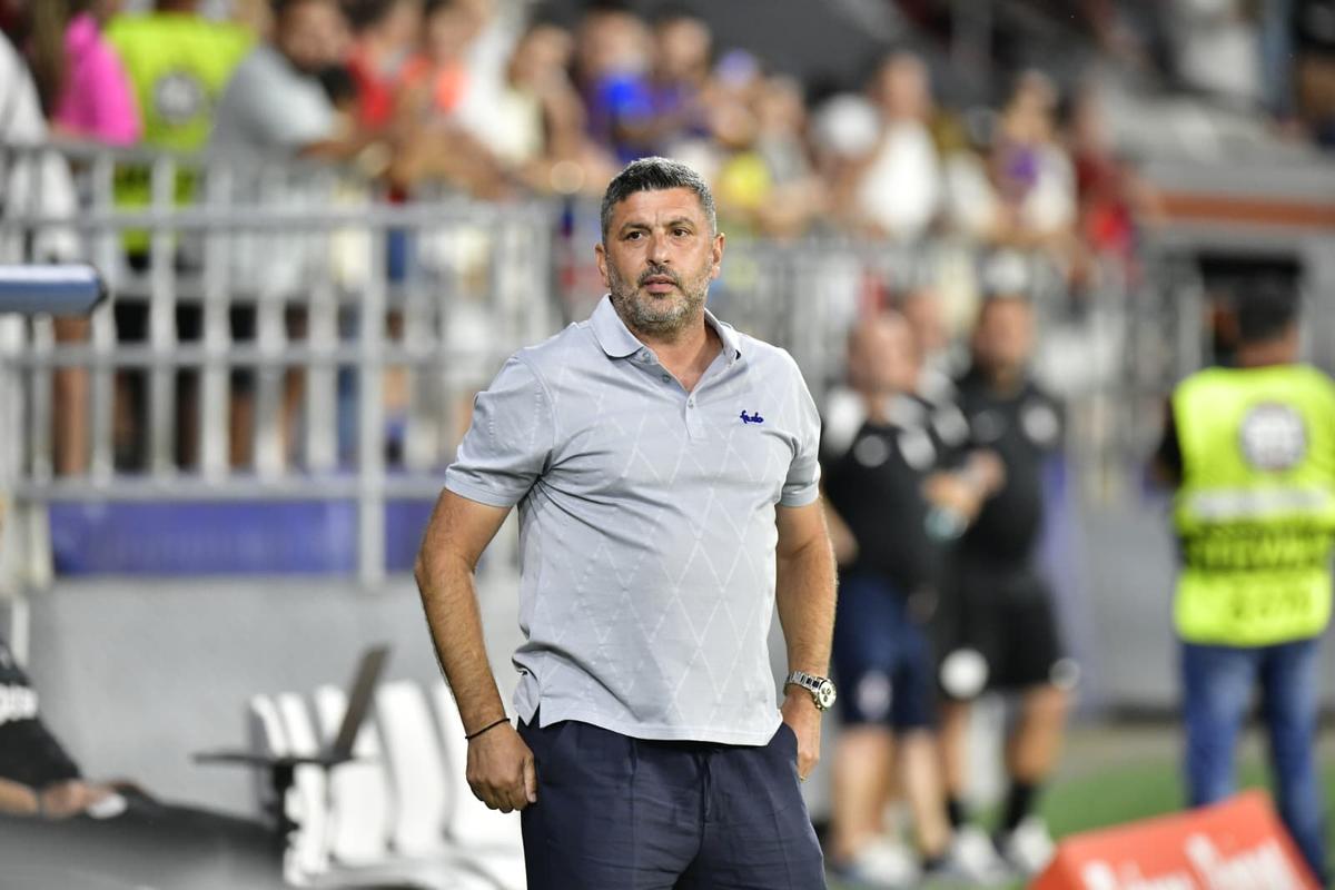 Tăiați cu „șeptarul” » Tavi Popescu a luat pe cont propriu FCSB - FC Argeș și l-a tranșat prin două faze