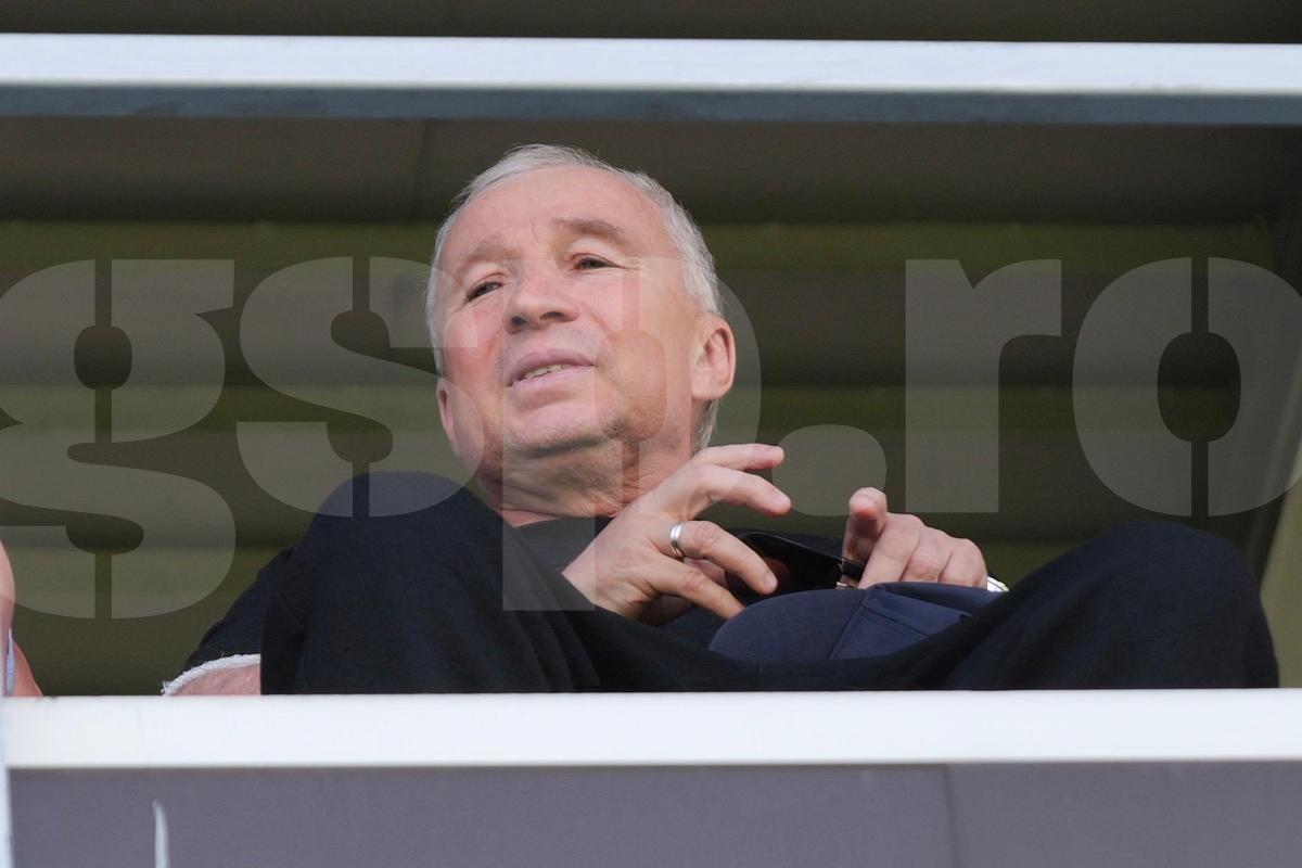 Dan Petrescu, prezent la FC Voluntari - FC Botoșani / Foto: Andrei Furnigă GSP