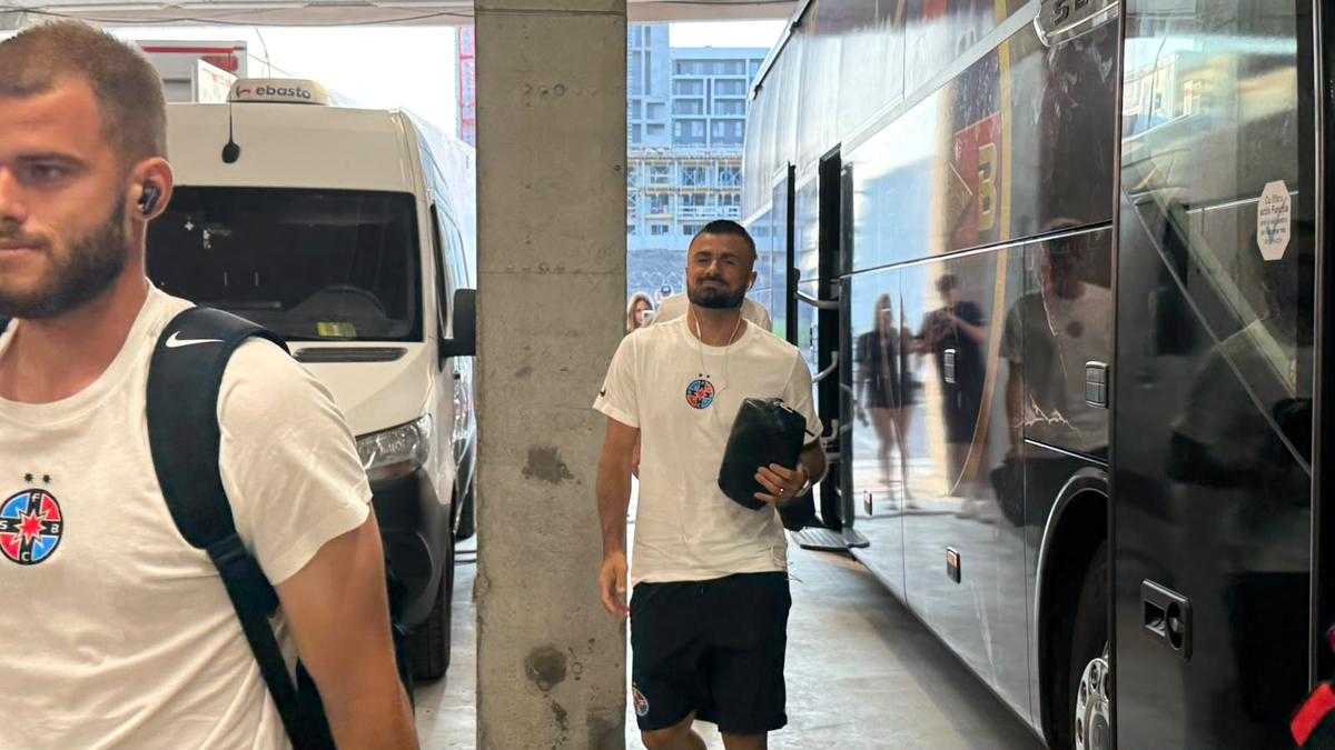 Fotbaliștii lui FCSB au mers pentru prima dată cu noul autocar