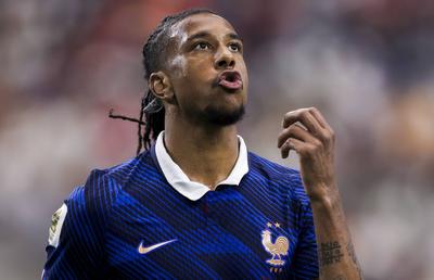 Renunță Florentino la Bellingham sau Vinicius pentru Olise?! » Dezvăluiri explozive în L'Equipe