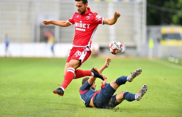 DINAMO // EXCLUSIV Andrei Sin, toate detaliile despre accidentare » Ce se întâmplă cu jucătorul după ce a ieșit agonizând de pe teren