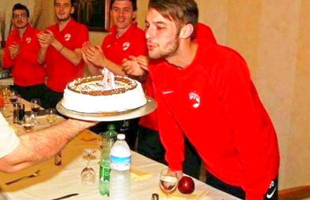 CHINDIA - DINAMO 3-2 // Doar Dinamo putea păți așa ceva! Jucătorul pentru care Negoiță s-a zgârcit i-a executat pe „câini”