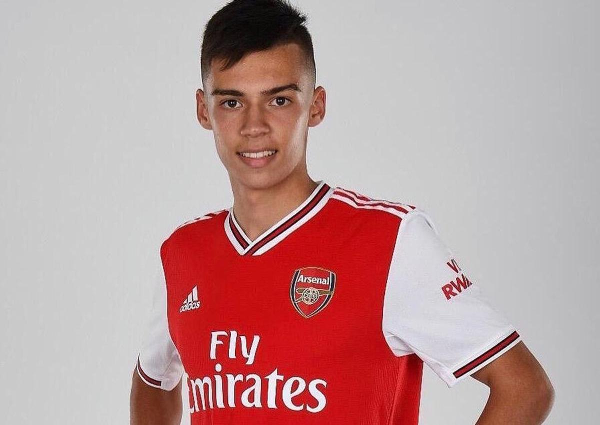 EXCLUSIV Cătălin Cîrjan a debutat la Arsenal U18 și vrea mai mult: „Muncesc din greu să fac pasul la prima echipă” » Vergil Andronache i-a dat încredere