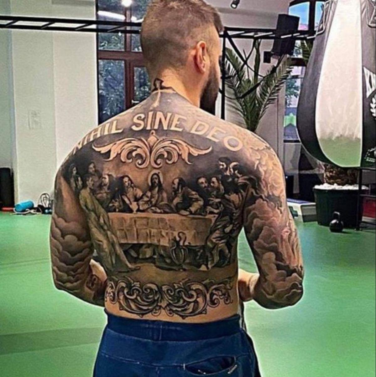 Povestea tatuajelor lui Adrian Mititelu jr.: cifra magică, capetele de lei și Cina cea de Taină