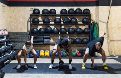 TOP 3 greșeli pe care le fac românii în sălile de fitness