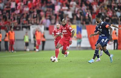 Cum se descurcă transferurile lui Dinamo » Două certitudini, alte două promisiuni, restul sunt enigme