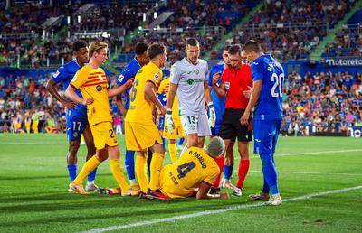 Barcelona a primit o veste proastă! Un titular va sta pe bară o lună