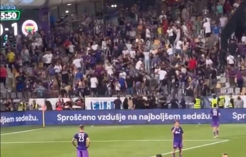 Meciul dintre Maribor și Fenerbahce, manșa decisivă a turului III preliminar din Conference League, a fost întrerupt în minutul 68, la scorul de 0-1, din cauza unui conflict din tribune.