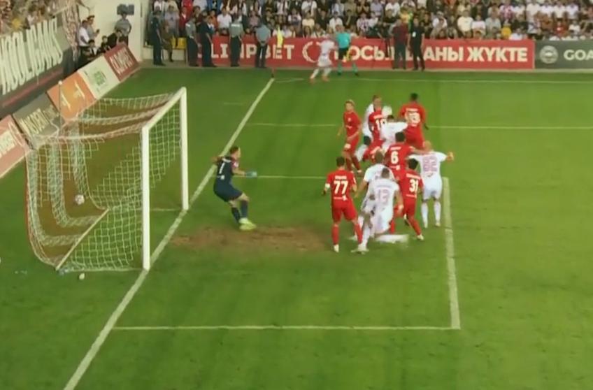 Aktobe - Sepsi (1-1 în tur, 1-2 la general) » Nicolae Păun a marcat în repriza a doua, după un corner executat perfect de Marius Ștefănescu.
