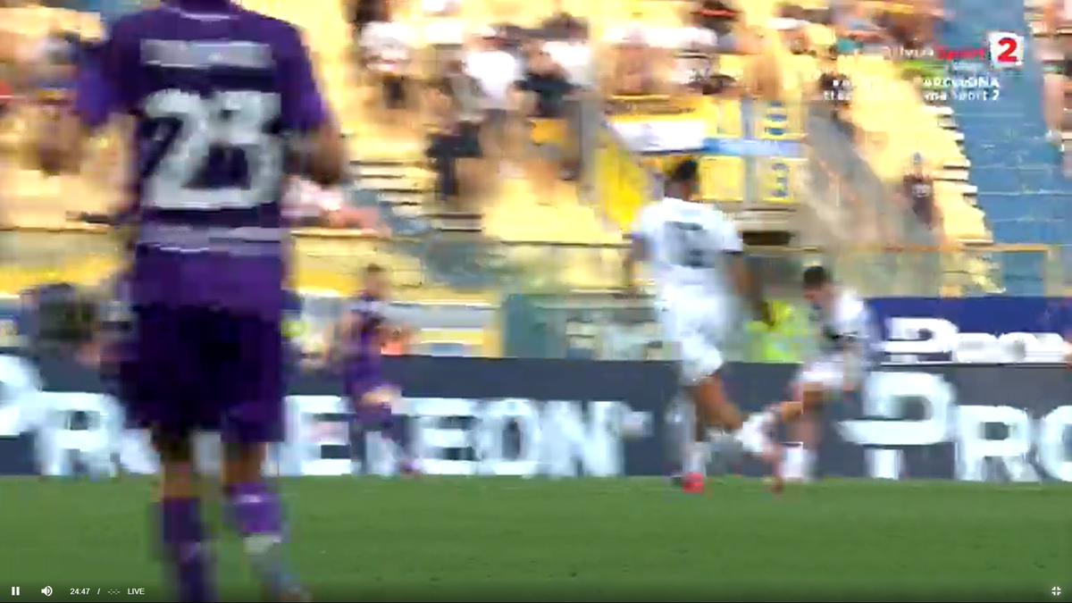 Dennis Man, gol superb în Parma - Fiorentina