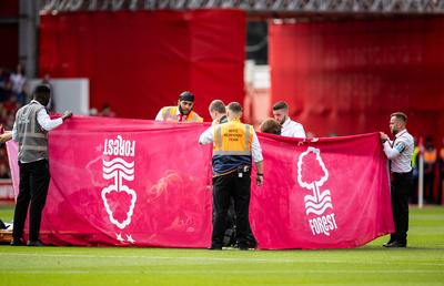 Imagini dure » Accidentare gravă în Premier League. Au făcut scut în jurul fotbalistului