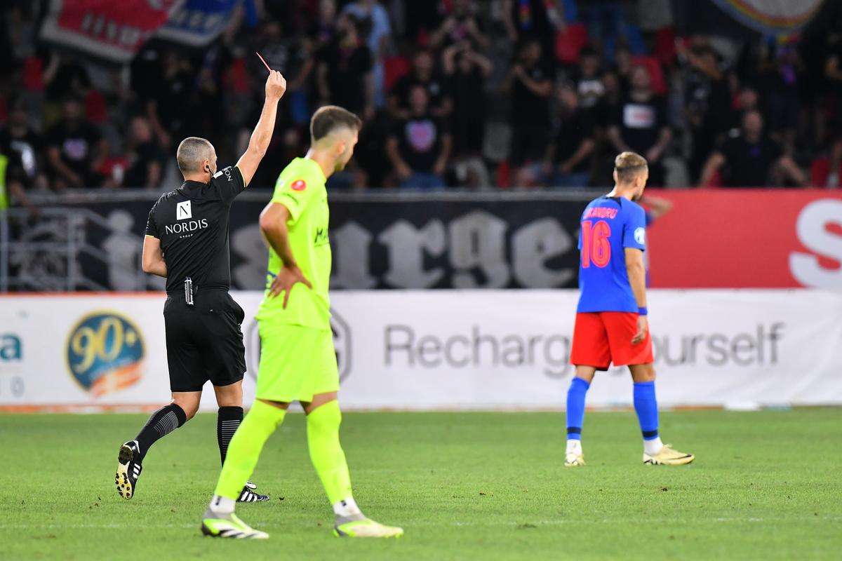 Se schimbă echipa de start la FCSB » Noul preferat al lui Becali amenință poziția vedetelor