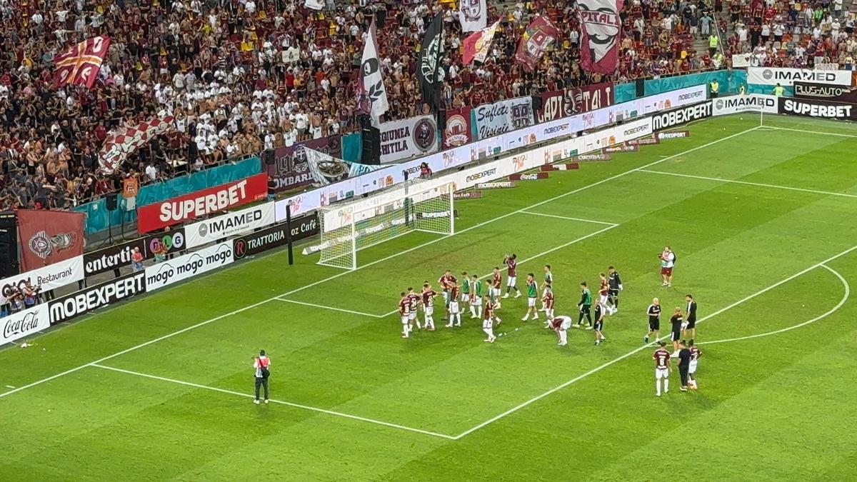 Ce s-a întâmplat pe teren, imediat după nebunia din Rapid - FCSB