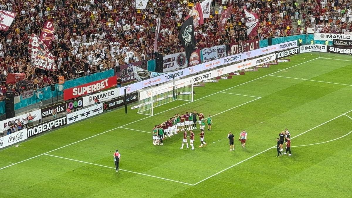 Ce s-a întâmplat pe teren, imediat după nebunia din Rapid - FCSB