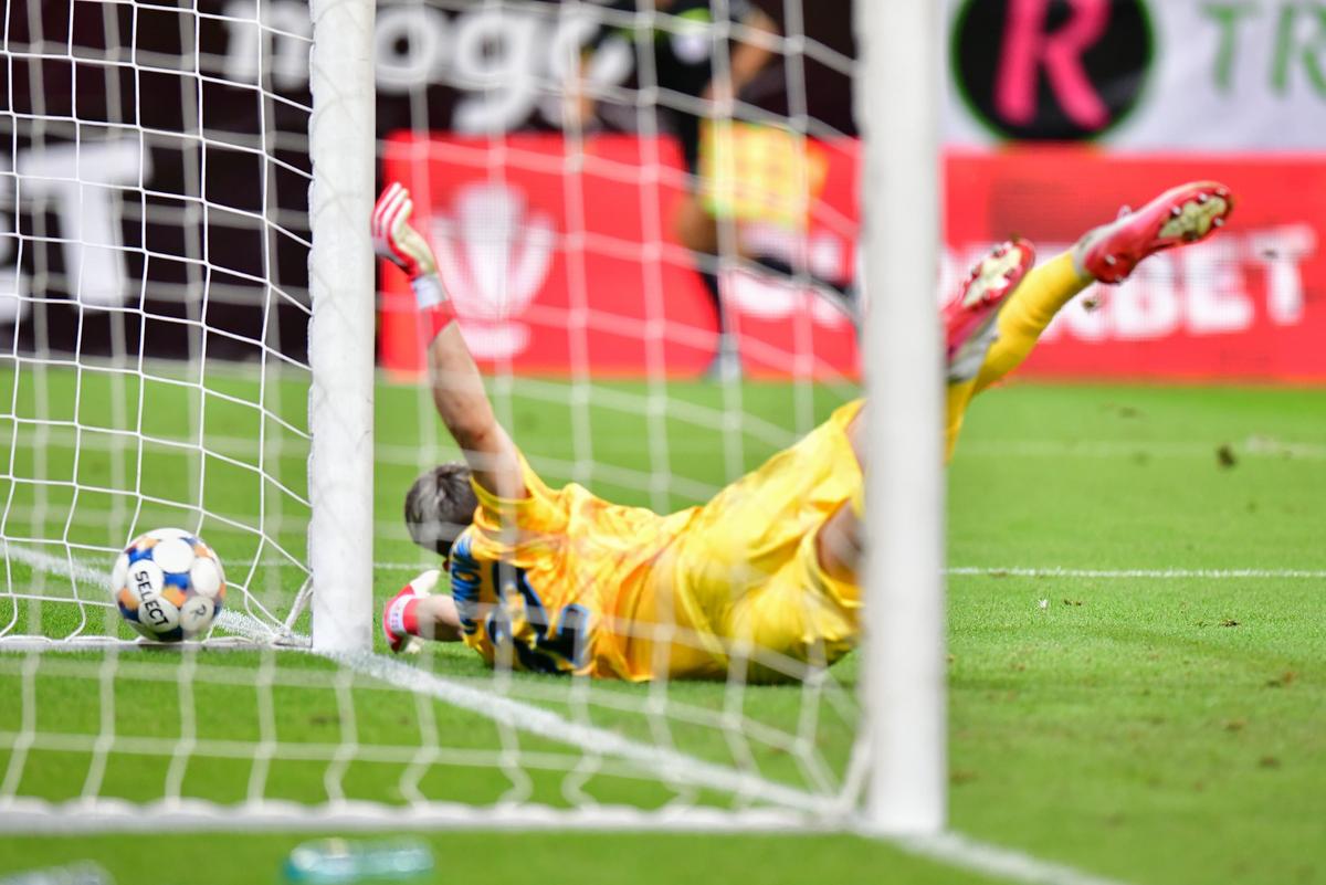 Basarab Panduru l-a făcut PRAF pe fotbalistul din Superliga: „Dacă ți-e frică, lasă-te!”