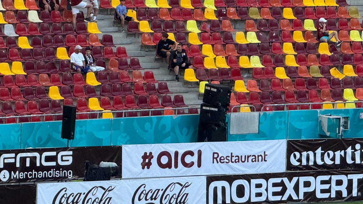 Galeria Rapidului încalcă regulamentul FRF la derby-ul cu FCSB?! Detaliul surprins pe Arena Națională
